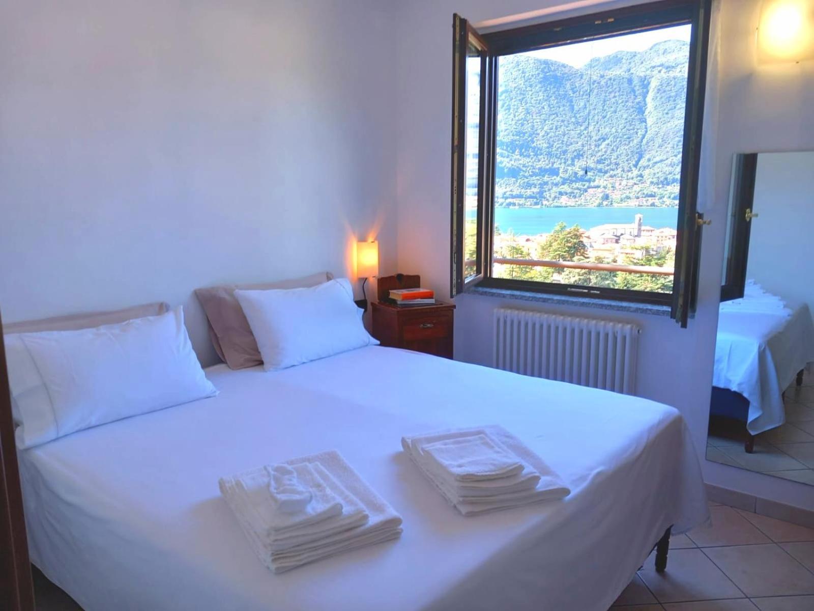 Lake And Guzzi View - Holiday Home Mandello del Lario Esterno foto