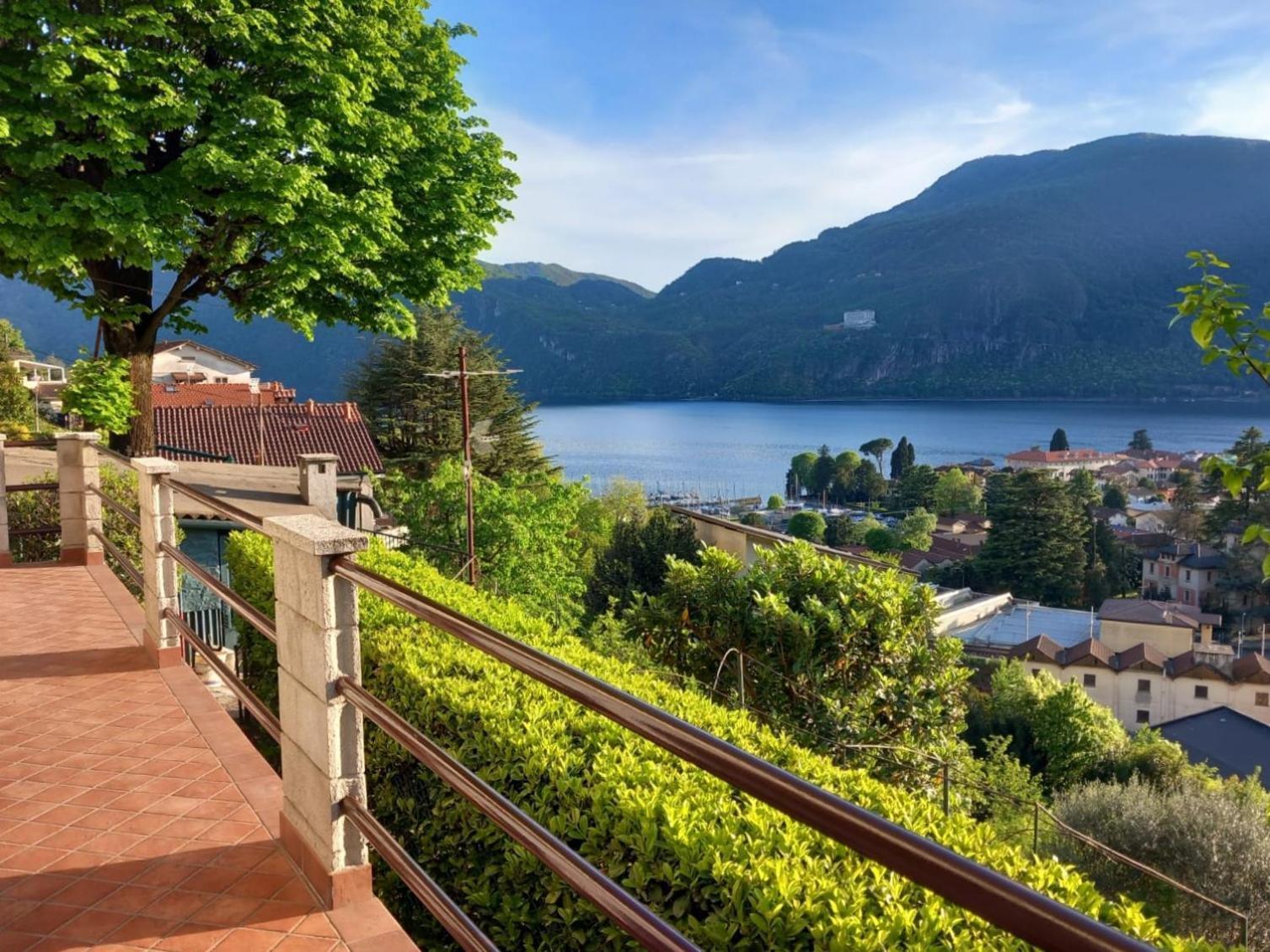 Lake And Guzzi View - Holiday Home Mandello del Lario Esterno foto