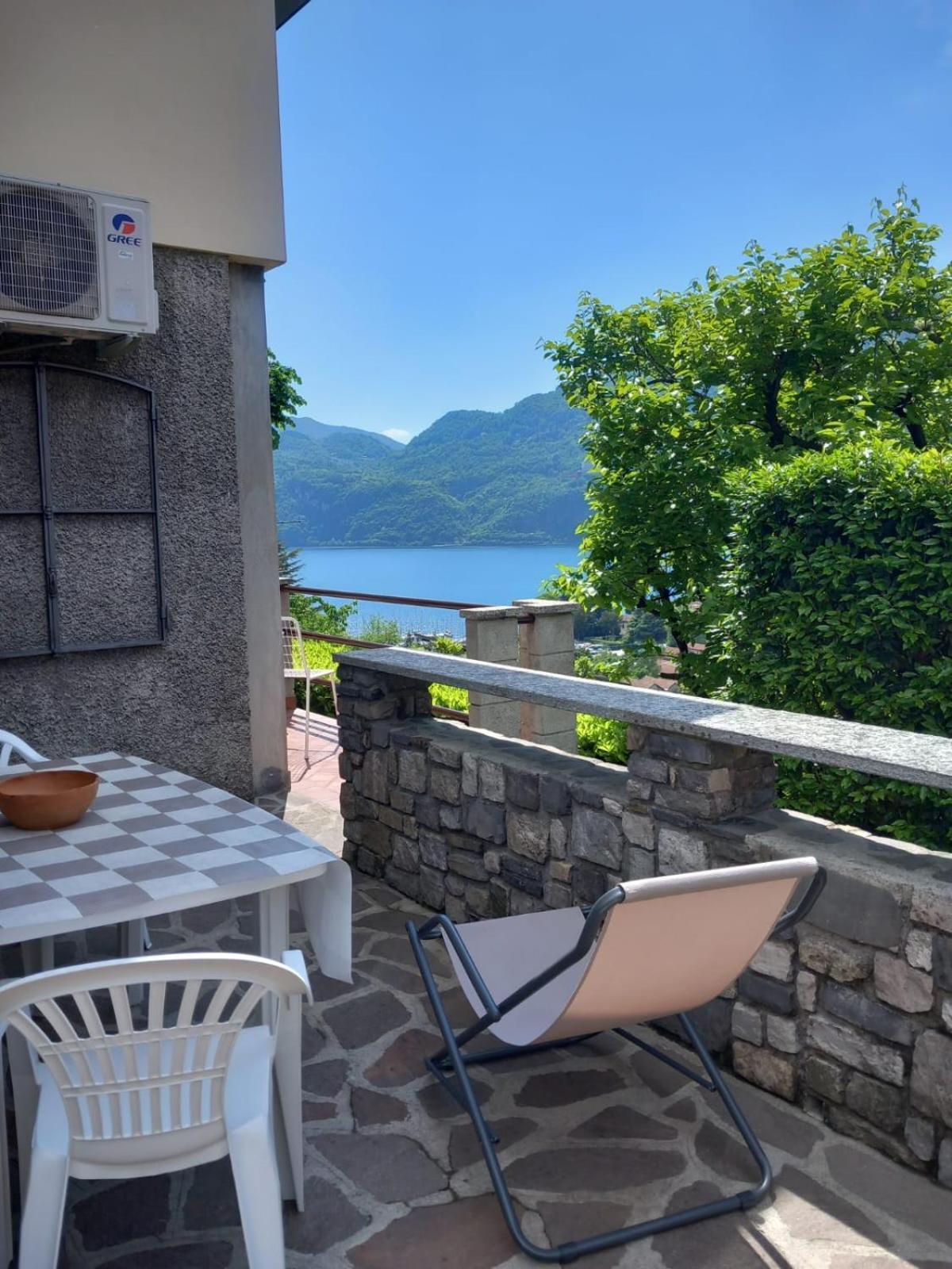 Lake And Guzzi View - Holiday Home Mandello del Lario Esterno foto